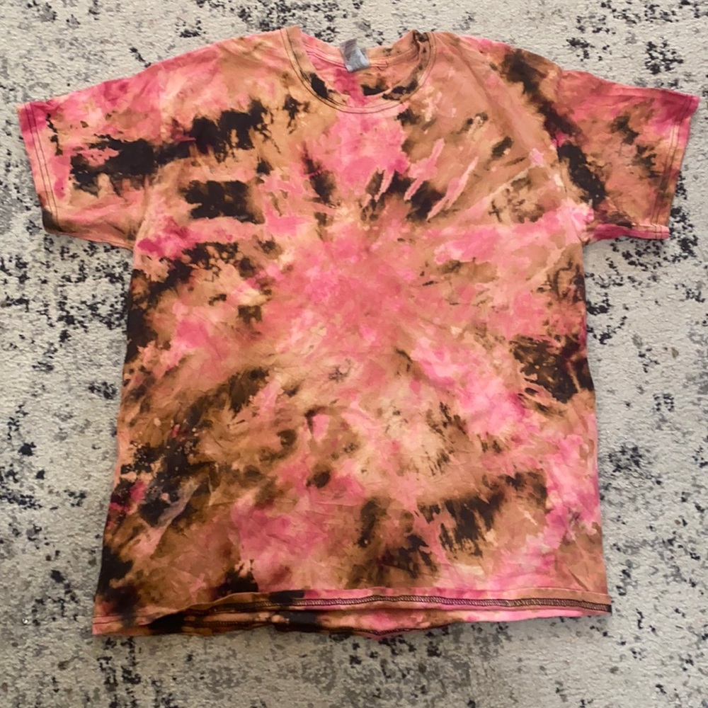 Hand reverse tie-dyed tshirt
